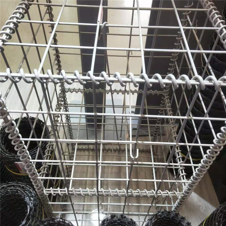 六角网挡墙防腐